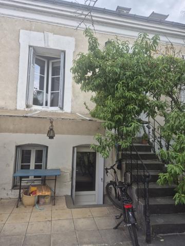 À vendre - Maison individuelle, 5 pièces située à Tours (37000)
