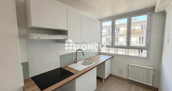Location Appartement 2 pièces 57.18 m² - Paris 75018