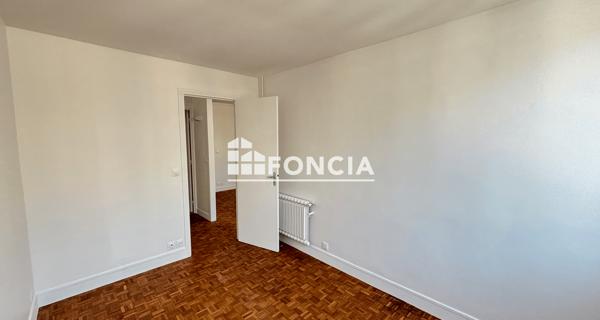 Location Appartement 2 pièces 57.18 m² - Paris 75018