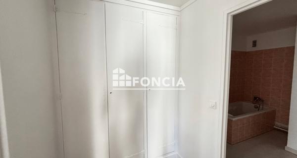 Location Appartement 2 pièces 57.18 m² - Paris 75018
