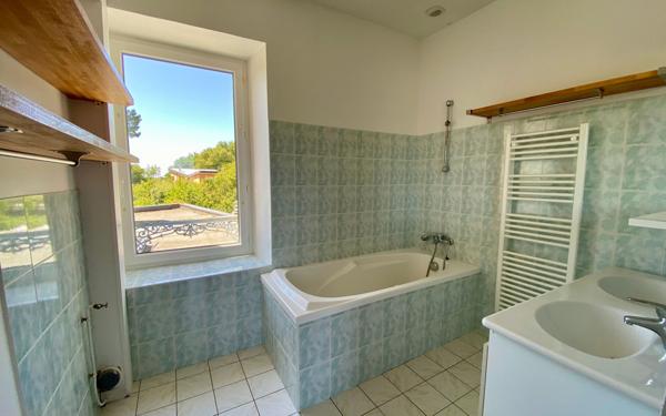 Maison à vendre    6 pièces • 160 m2 Séné