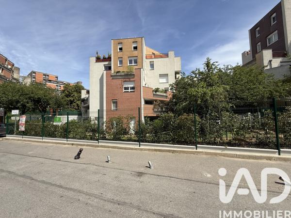 Parking à vendre 15 m² Évry-Courcouronnes