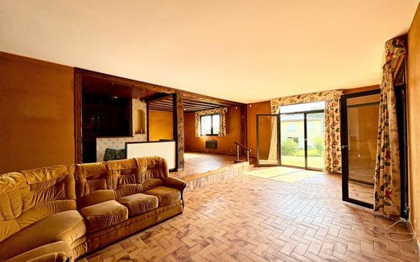 Maison à vendre    7 pièces • 170,19 m2 Dommartin