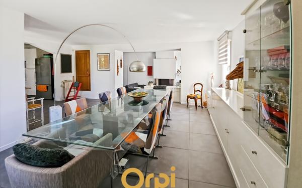 Maison à vendre    5 pièces • 330 m2 Marseille 12