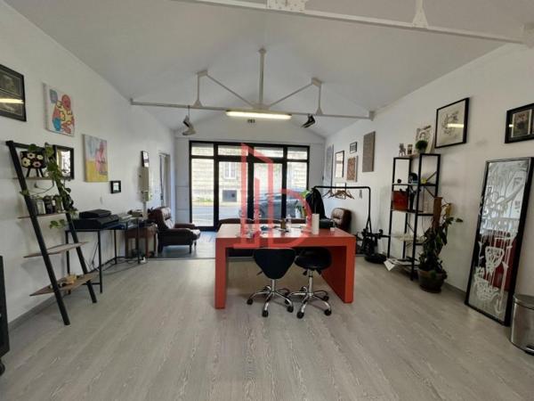 Bureau de 110 m² à louer à Bordeaux Bastide