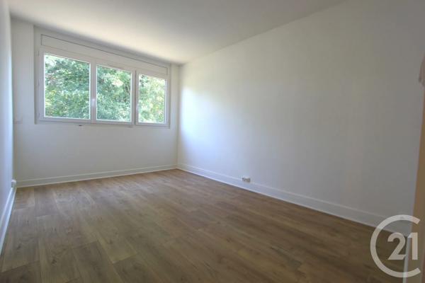 Appartement F5 à vendre  5 pièces - 106,65 m 2   ST MICHEL SUR ORGE  - 91