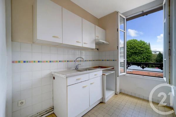 Appartement F3 à vendre  3 pièces - 52,01 m 2   MONTROUGE  - 92