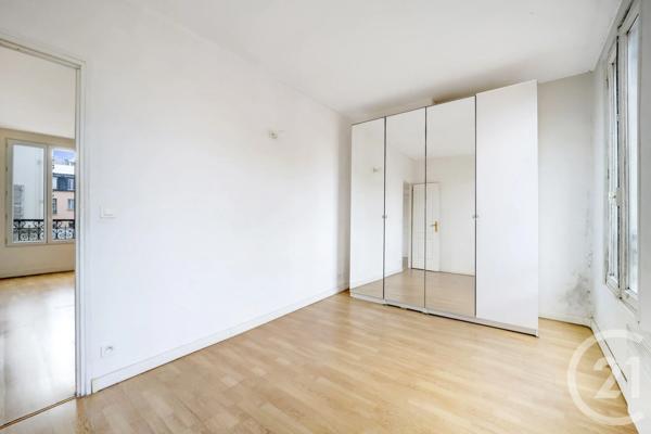 Appartement F3 à vendre  3 pièces - 52,01 m 2   MONTROUGE  - 92