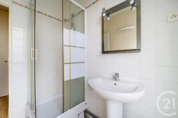 Appartement F3 à vendre  3 pièces - 52,01 m 2   MONTROUGE  - 92
