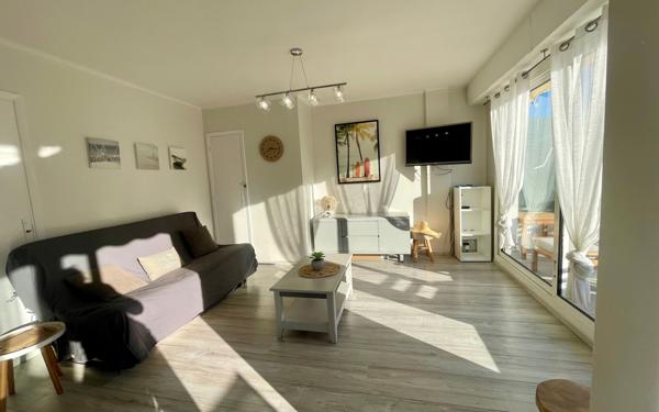 Appartement à vendre    2 pièces • 45 m2 Juan-les-Pins - Antibes