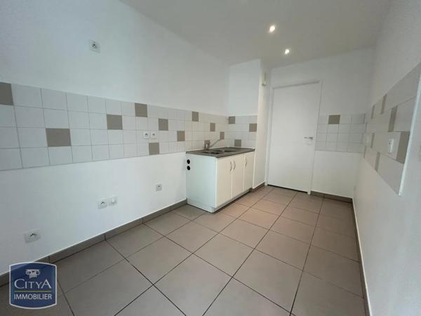 Appartement à louer 2 pièces 59.6m² Orléans (45100)