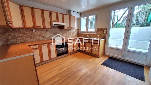 Maison de bourg 78m2, garage, préau et jardin