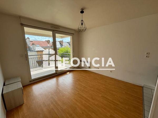 Location Studio 23.58 m² - 3 RUE IRENEE LELIEVRE Reims 51100