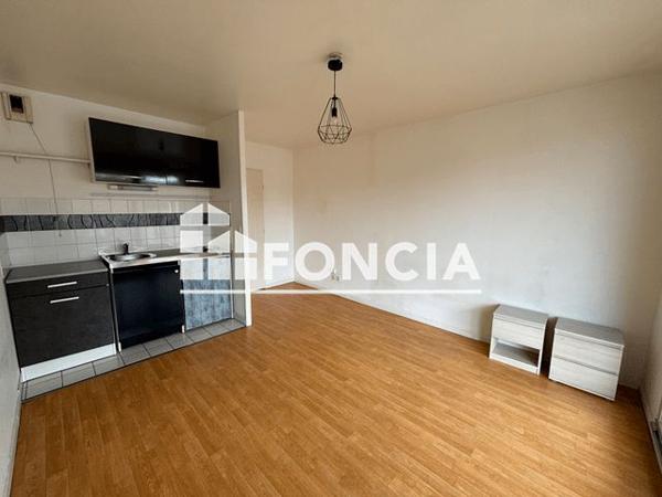 Location Studio 23.58 m² - 3 RUE IRENEE LELIEVRE Reims 51100