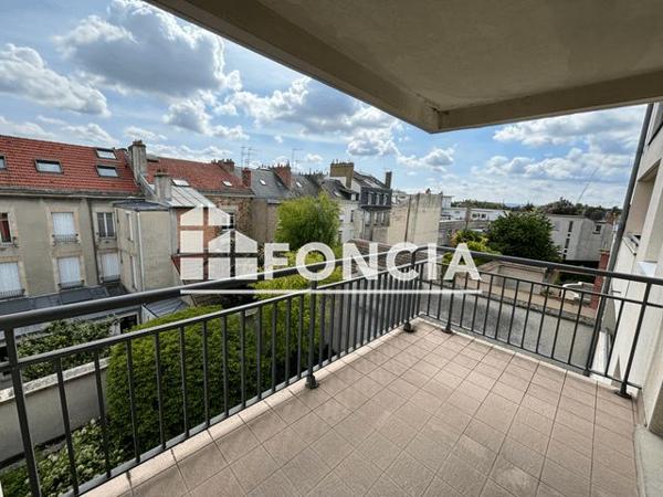 Location Studio 23.58 m² - 3 RUE IRENEE LELIEVRE Reims 51100