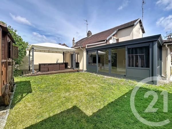 Maison à vendre  4 pièces - 112,68 m 2   SOTTEVILLE LES ROUEN  - 76