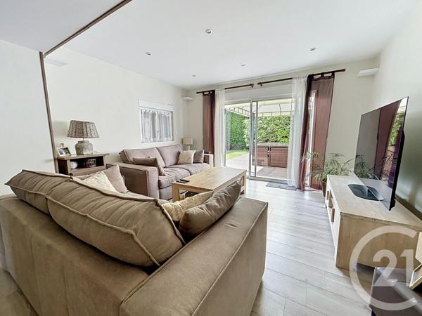Maison à vendre  4 pièces - 112,68 m 2   SOTTEVILLE LES ROUEN  - 76