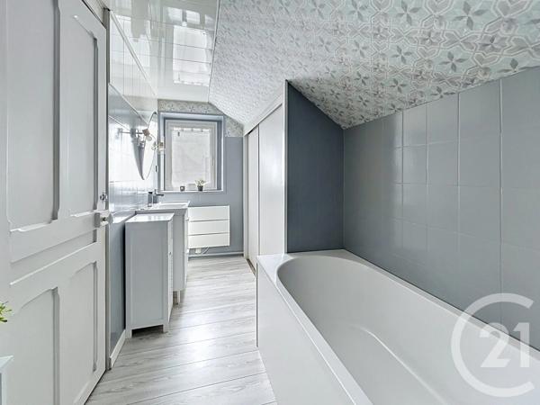 Maison à vendre  4 pièces - 112,68 m 2   SOTTEVILLE LES ROUEN  - 76