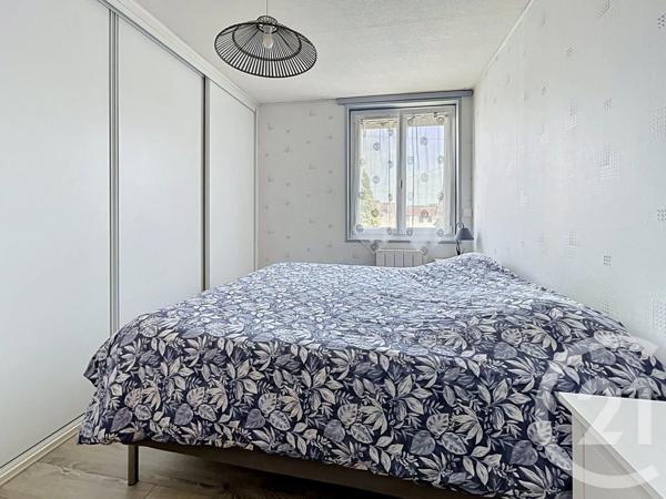 Maison à vendre  4 pièces - 112,68 m 2   SOTTEVILLE LES ROUEN  - 76