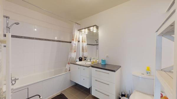 À VENDRE : Appartement 2 pièces de 43 m² avec parking