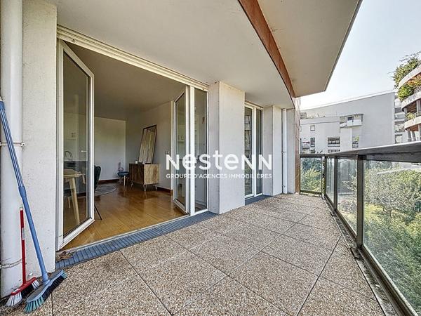 ISSY LES MOULINEAUX - FORT D'ISSY - Vente appartement 3 pièces de 59,50 m² avec un balcon de 8,30 m²