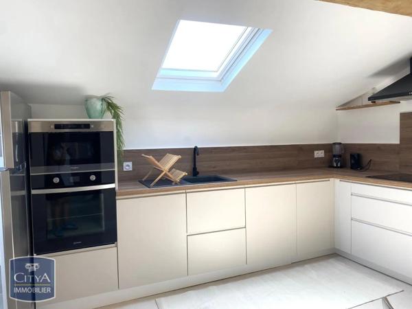 Appartement à louer 2 pièces 36.76m² Fréjus (83600)