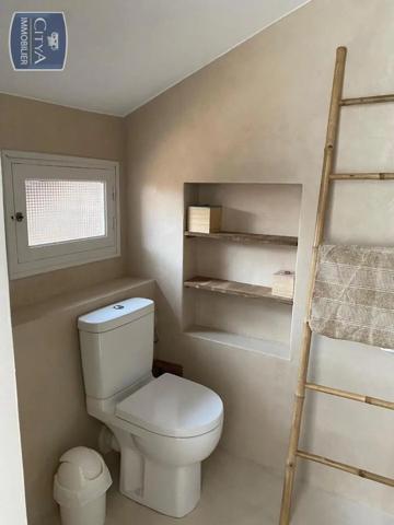 Appartement à louer 2 pièces 36.76m² Fréjus (83600)