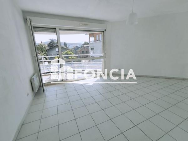 Location Studio 31.1 m² - LE CLOS DU MURET Eybens 38320