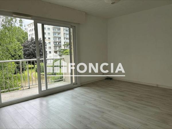 Location Appartement 4 pièces 73.1 m² - 1 RUE ESTIENNE D'ORVES Echirolles 38130