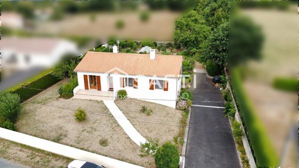 Pavillon sur sous-sol  97m² – 3 chambres – Terrain de 1 500 m².