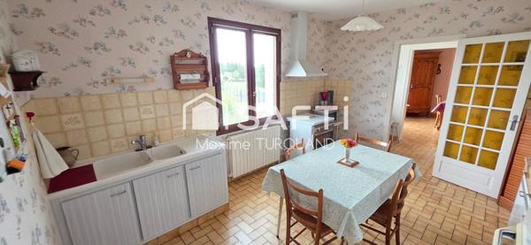 Pavillon sur sous-sol  97m² – 3 chambres – Terrain de 1 500 m².
