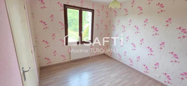 Pavillon sur sous-sol  97m² – 3 chambres – Terrain de 1 500 m².