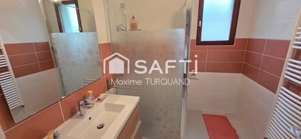 Pavillon sur sous-sol  97m² – 3 chambres – Terrain de 1 500 m².