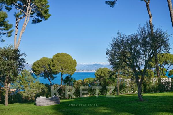 VILLA CONTEMPORAINE VUE MER SUR LE CAP D'ANTIBES