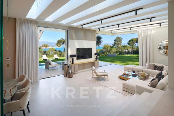 VILLA CONTEMPORAINE VUE MER SUR LE CAP D'ANTIBES