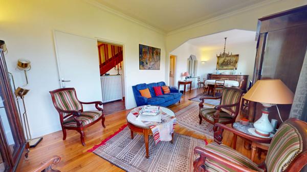 RIVE GAUCHE - Maison 7 pièces avec beau jardin