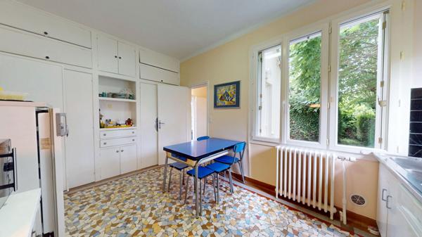 RIVE GAUCHE - Maison 7 pièces avec beau jardin