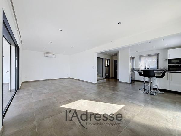 Appartement Duplex 4 pièces - 114 m² - PORTICCIO - Vue mer - Dernier étage - Garage