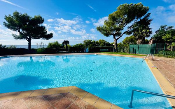 Appartement à vendre    2 pièces • 29,02 m2 Saint-Mandrier-sur-Mer