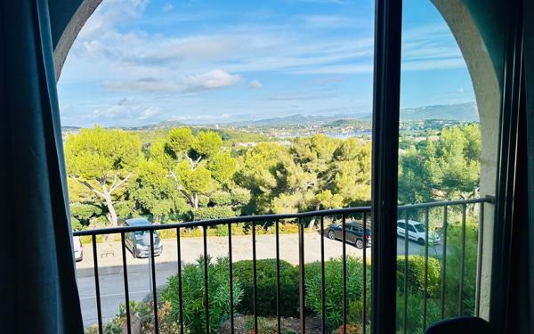 Appartement à vendre    2 pièces • 29,02 m2 Saint-Mandrier-sur-Mer