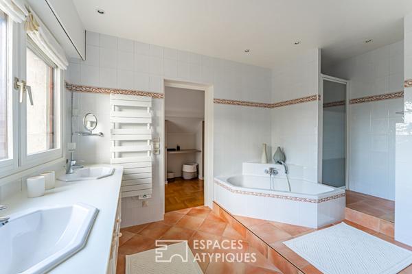 Maison d’Architecte dans son écrin de verdure