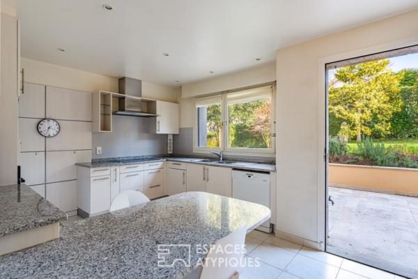 Maison d’Architecte dans son écrin de verdure