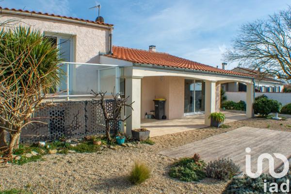 Maison 5 pièces de 124 m² à Esnandes (17137)