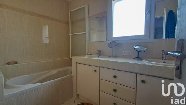 Maison 5 pièces de 124 m² à Esnandes (17137)