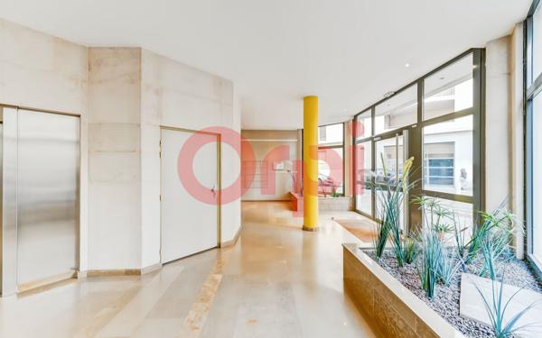 Appartement à vendre    4 pièces • 105,50 m2 Lyon 8