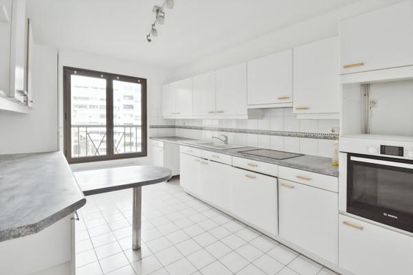 DUPLEX DERNIER ETAGE 4 P  TERRASSES & PARKINGS