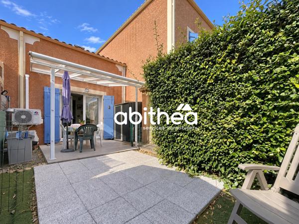 Maison type 2 en duplex avec jardin et stationnement dans une résidence sécurisée