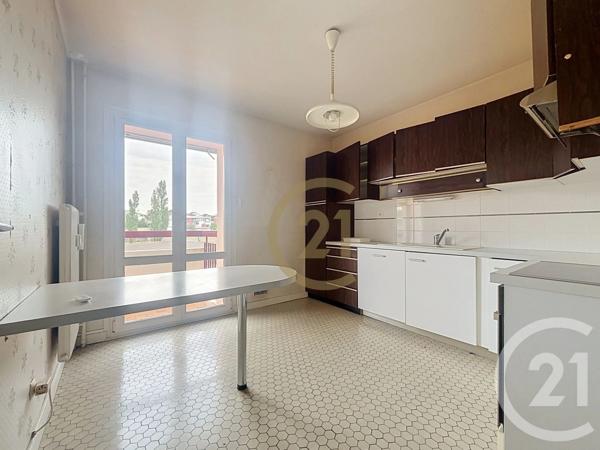 Appartement F4 à vendre  4 pièces - 84,79 m 2   LURE  - 70