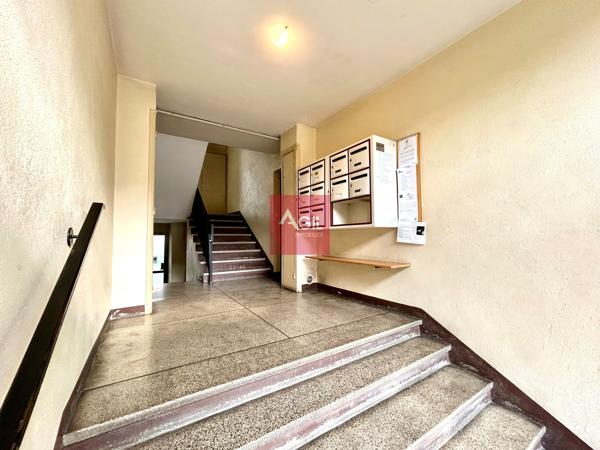 GRENOBLE - CHEMIN VILLEBOIS : APPARTEMENT T4 EN DERNIER ETAGE