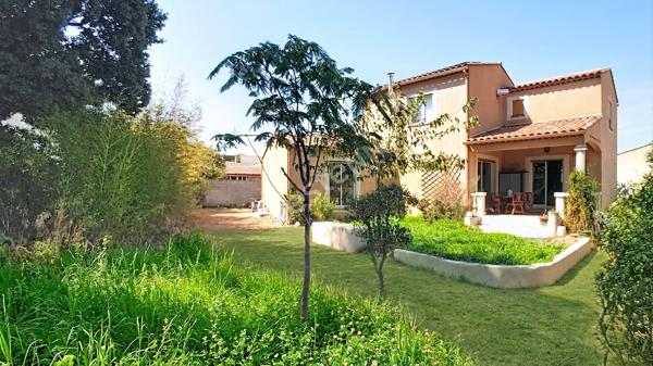 Villa Saint-Jean proche Forêt du Castillon 7 pièces 151 m² sur une parcelle de 572 m²